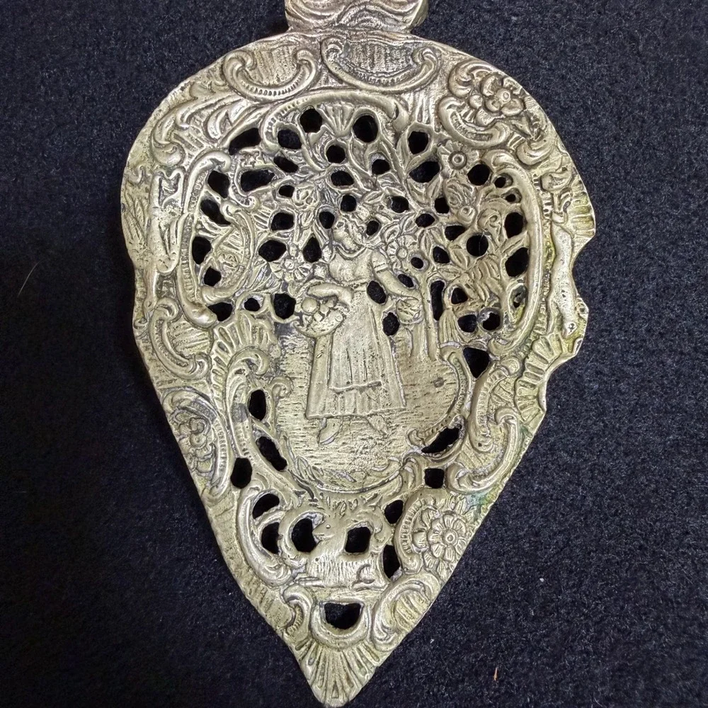 AntiqueBrass Cake Server Ornate Filigree Mermaid Fleur-de-lis Pastry Lifter‎ 10